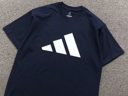 Camiseta Adidas Big Logo Essential