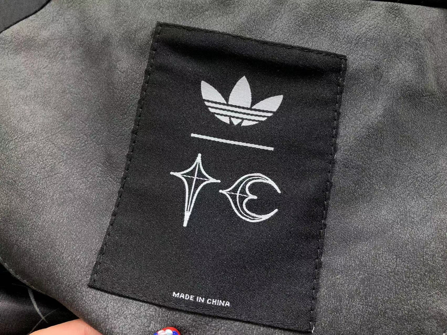 Jaqueta Adidas Thug Club Techwear Redline Hoodie