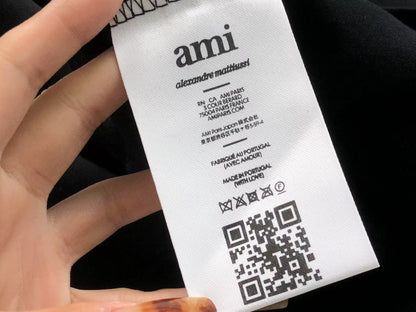Camiseta AMI Paris Mini Heart Logo