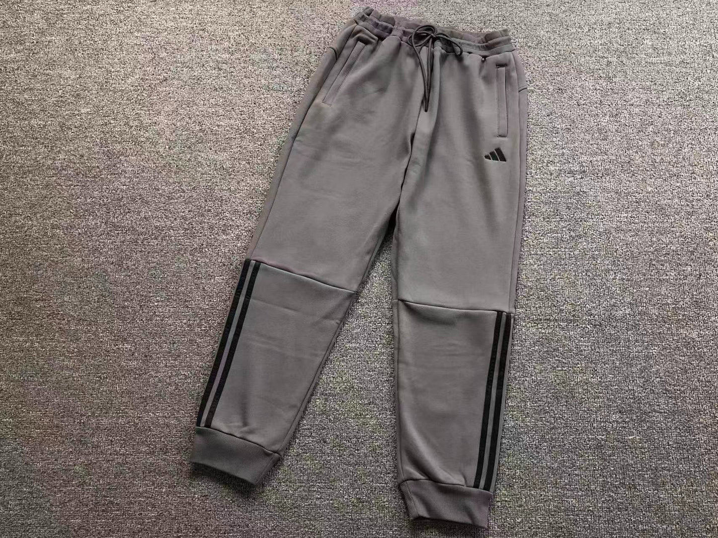 Conjunto Adidas Stealth Minimal Tracksuit