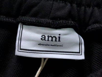 Short AMI Paris Pocket Heart Logo