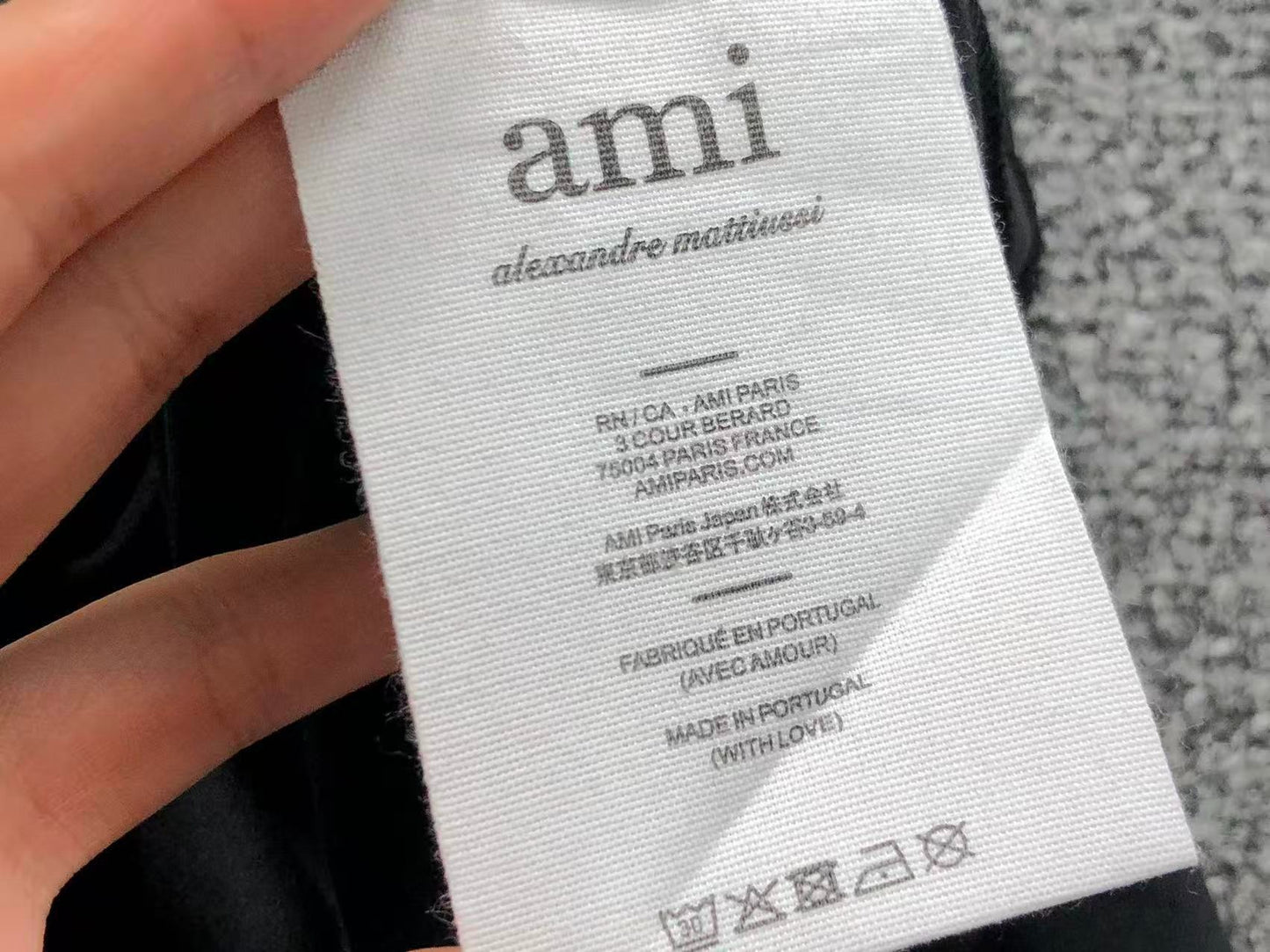 Camiseta AMI Paris Mini Heart Essential