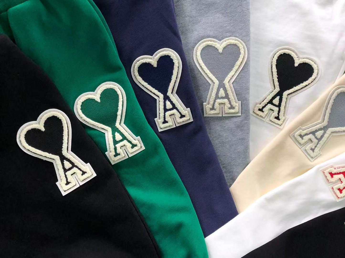 Calça Jogger AMI Paris Big Logo Heart Moletom