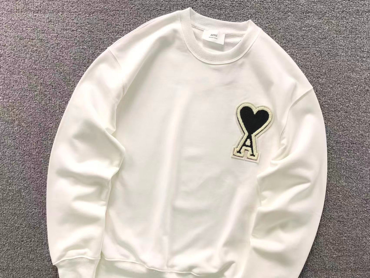Moletom AMI Paris Ami de Cœur Crewneck Big Heart