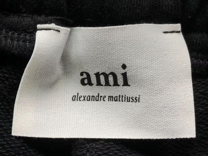 Short AMI Paris Big Heart Logo