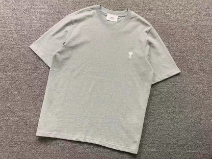 Camiseta AMI Paris Mini Heart Logo Minimal