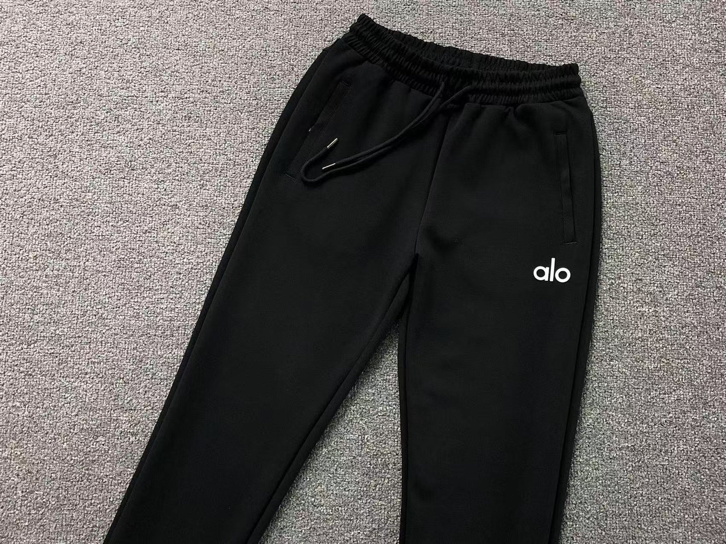 Conjunto Alo Moletom Jogger Clean