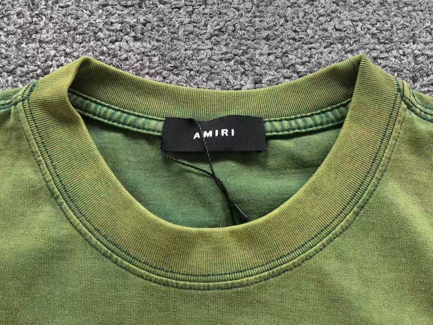 Camiseta AMIRI Cross Embossed Vintage
