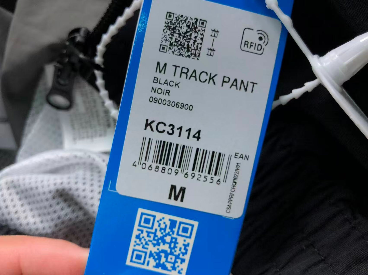 Jaqueta Adidas Chevron Windbreaker Archive