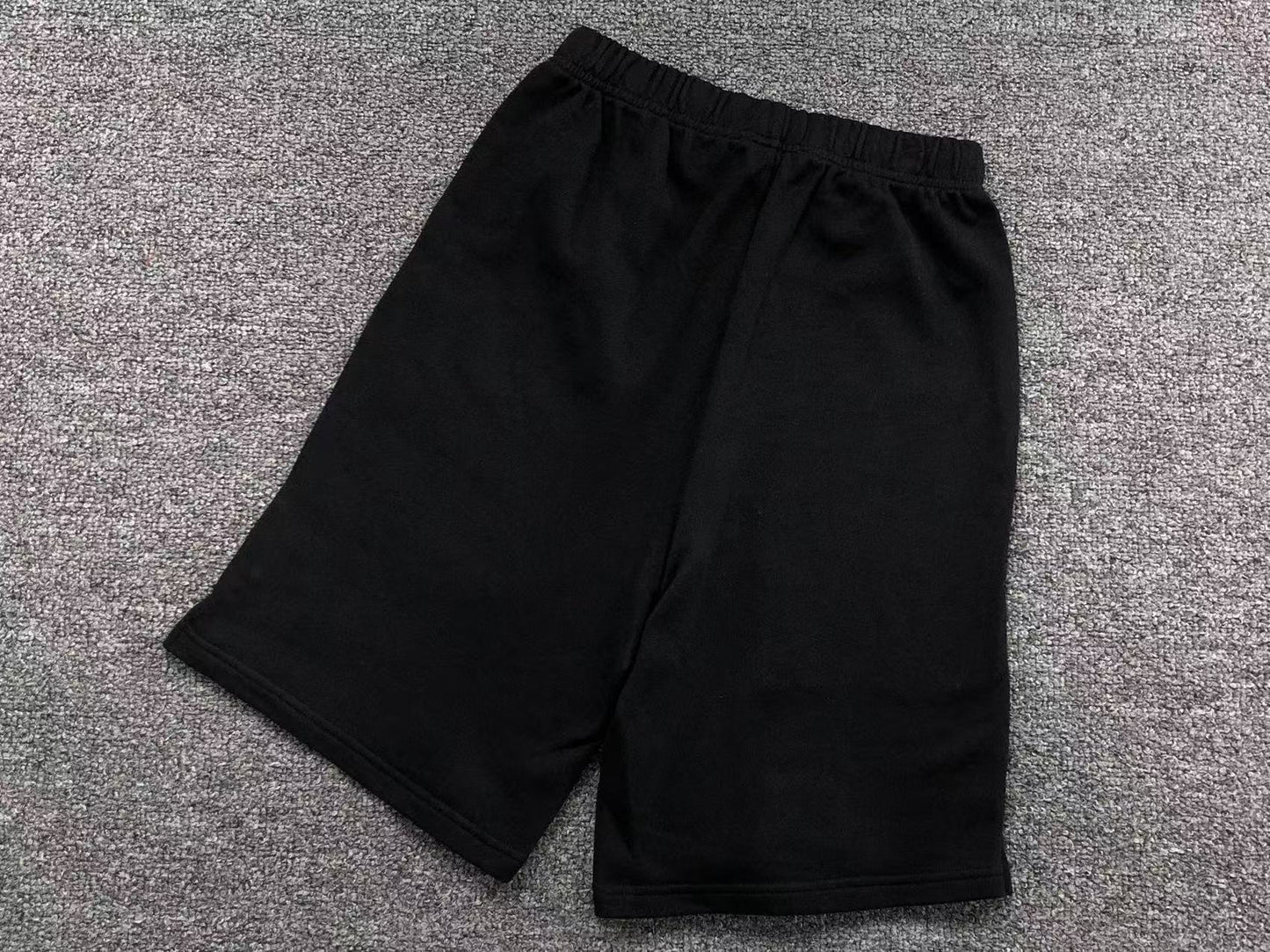 Short AMI Paris Essential Heart Collection