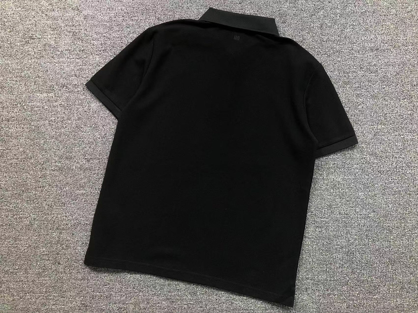 Camiseta Polo AMI Paris Piquet Logo Coração