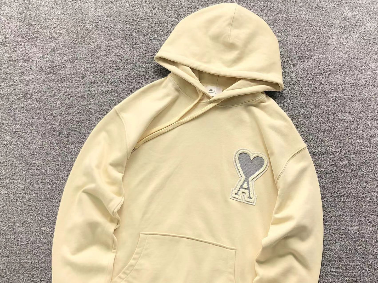 Moletom AMI Paris Ami de Cœur Hoodie Big Heart