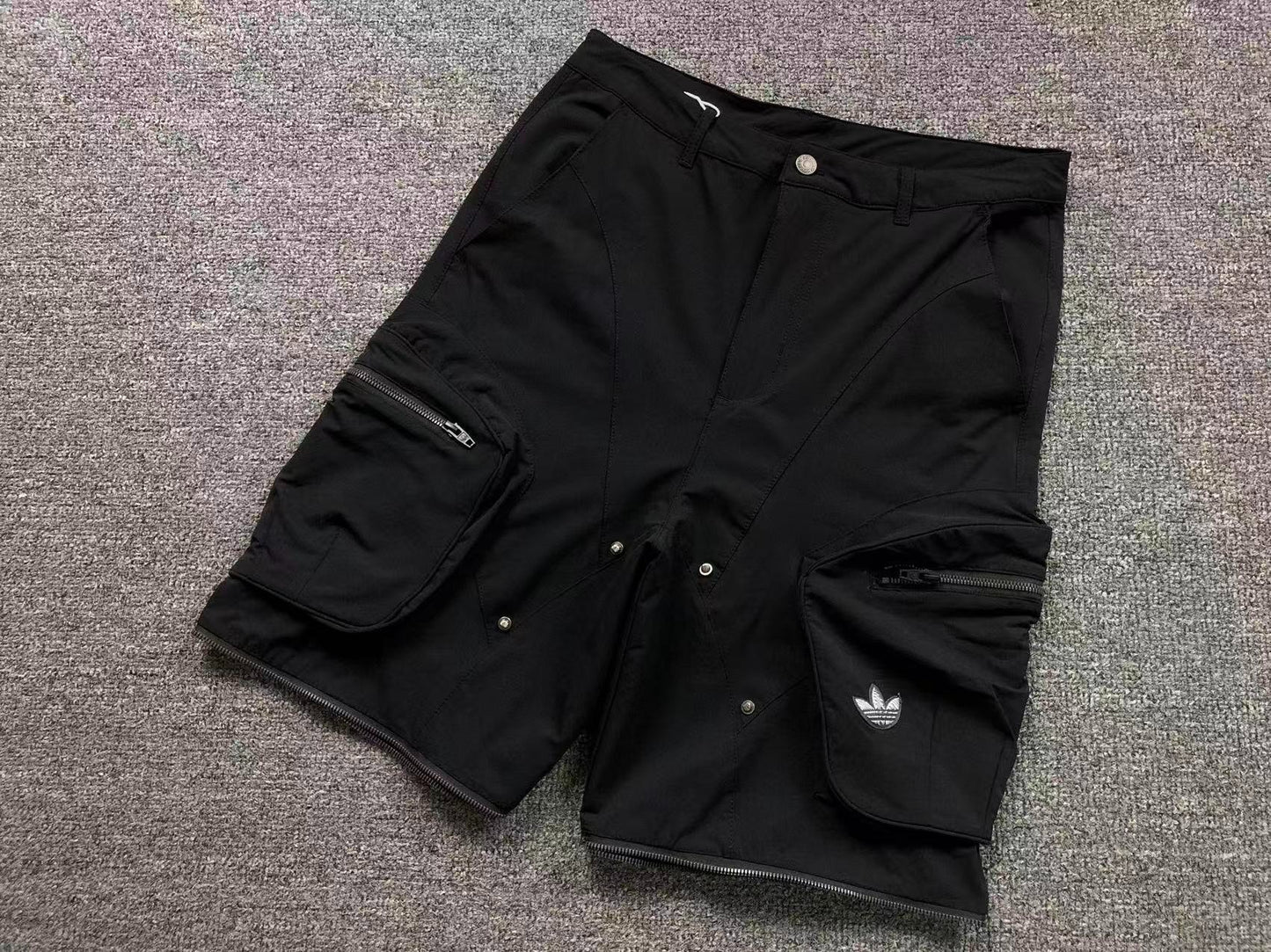 Calça Adidas Convertible Cargo Pants