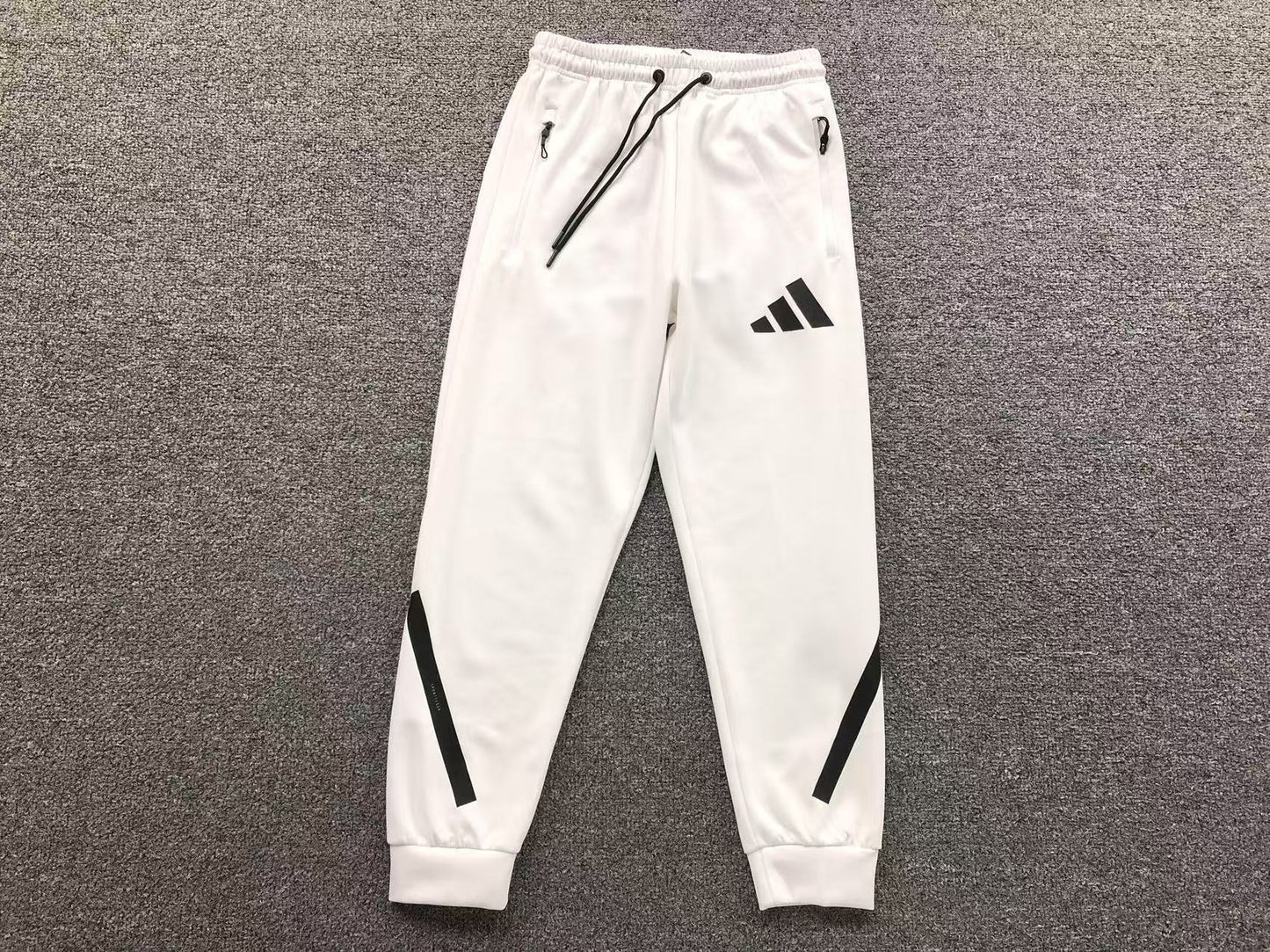 Conjunto Adidas Urban Tech Set