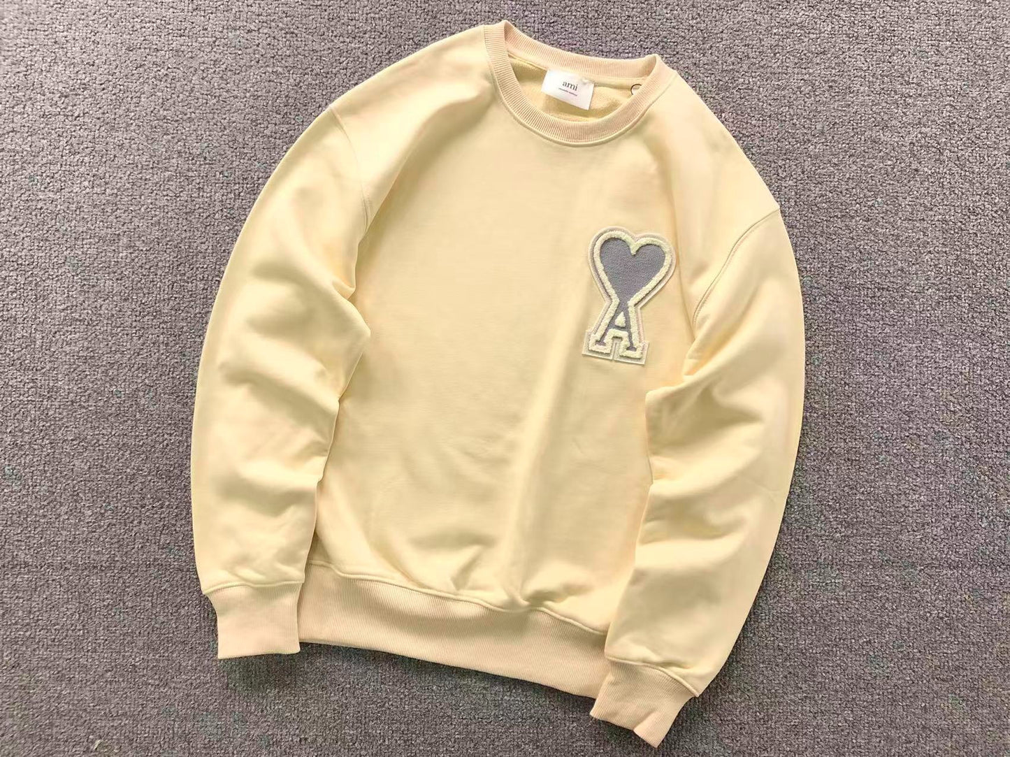 Moletom AMI Paris Ami de Cœur Crewneck Big Heart
