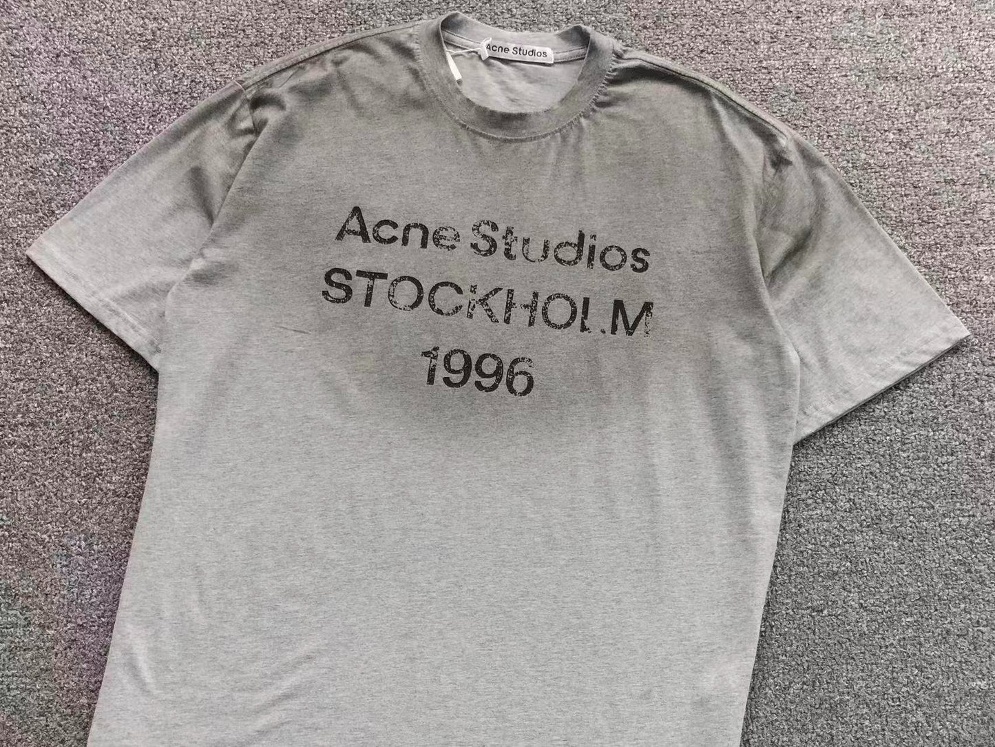 Camiseta Acne Studios Stockholm 1996 Vintage Logo