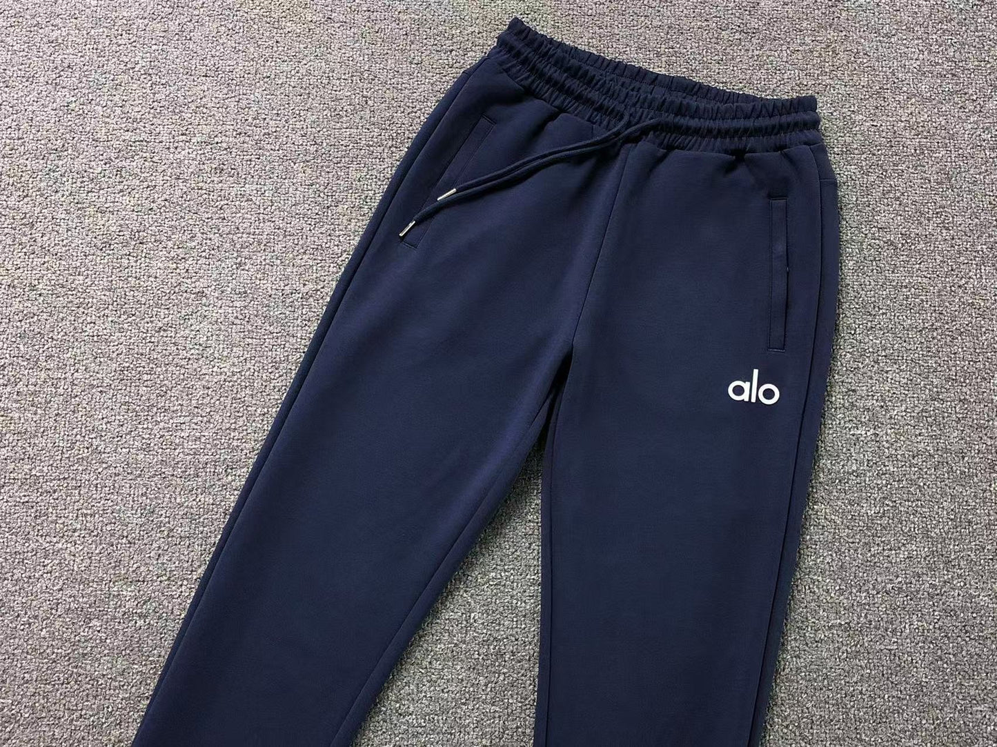 Conjunto Alo Moletom Jogger Clean