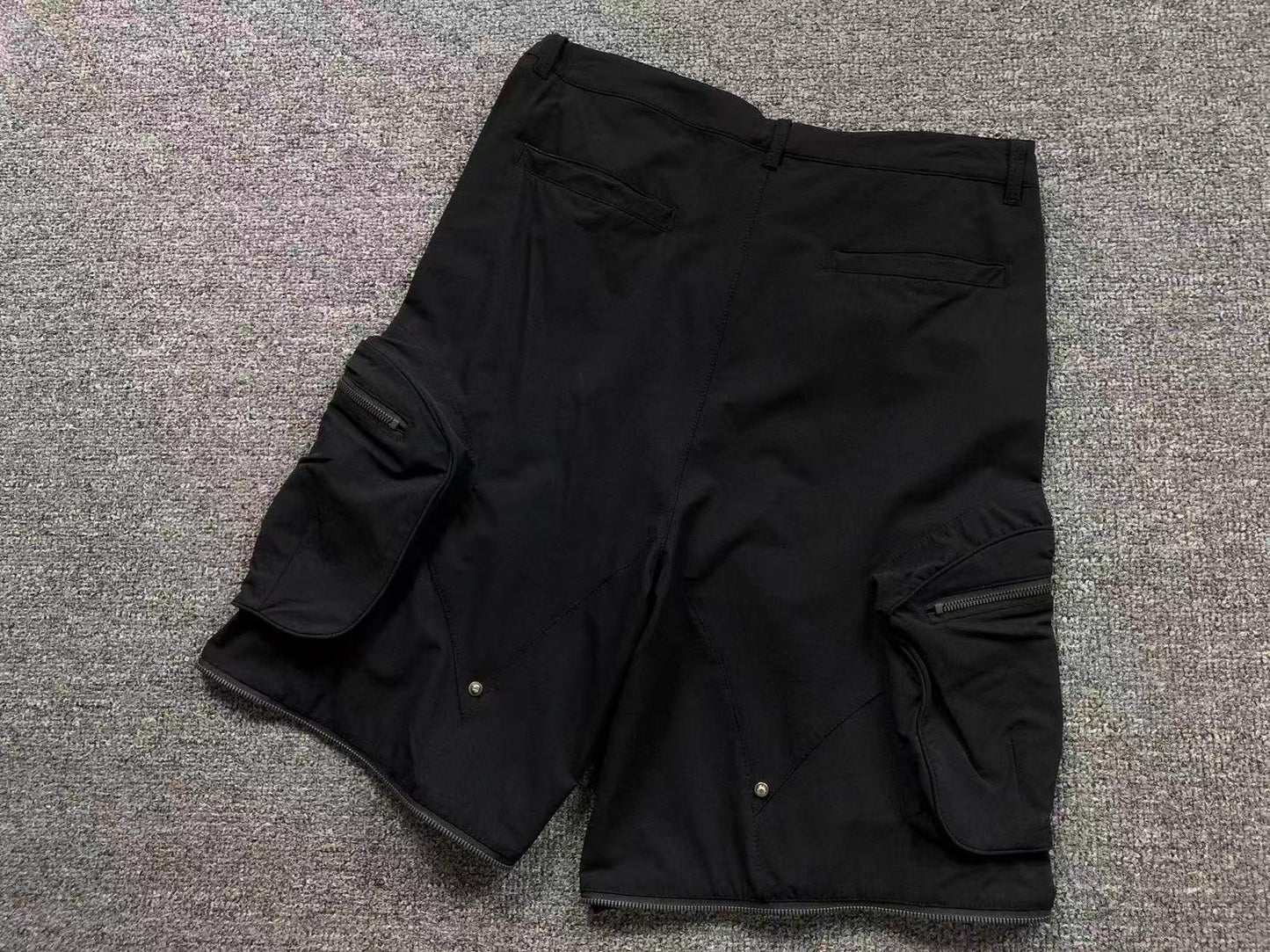 Calça Adidas Convertible Cargo Pants