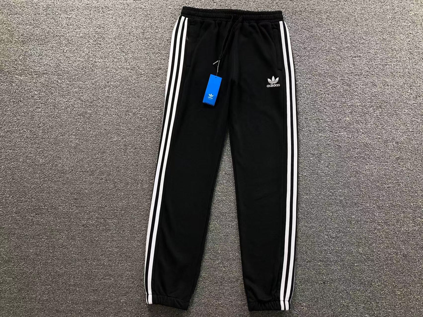 Conjunto Adidas Emerald Core