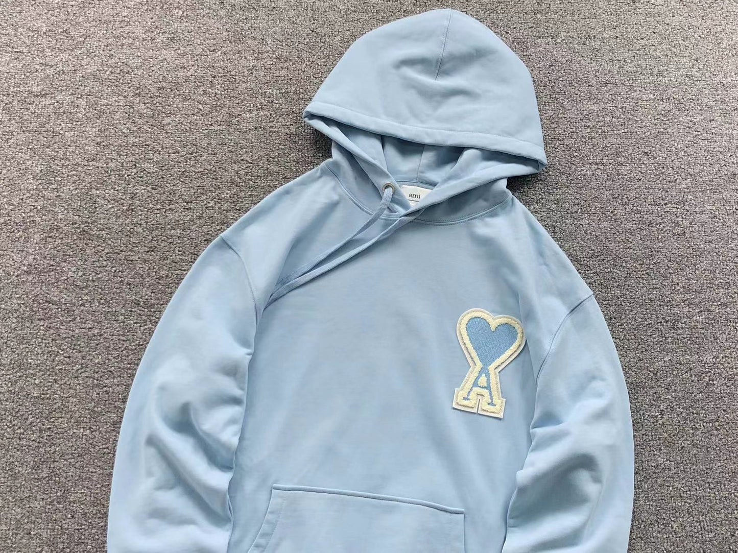 Moletom AMI Paris Ami de Cœur Hoodie Big Heart