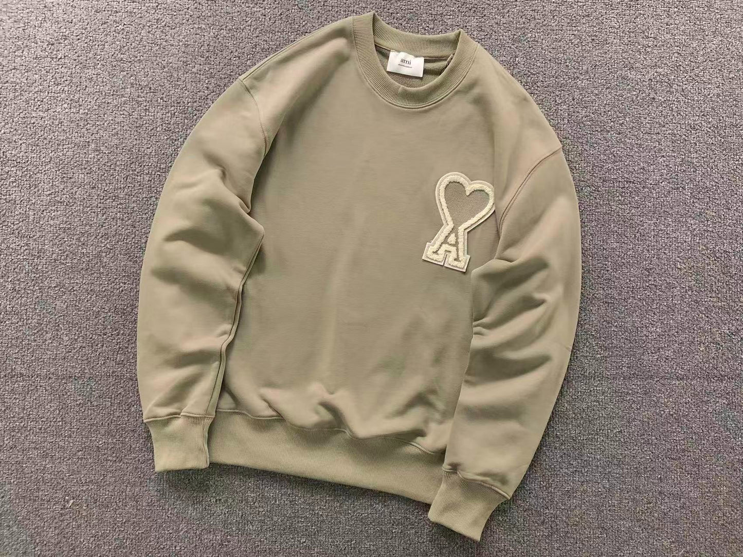 Moletom AMI Paris Ami de Cœur Crewneck Big Heart