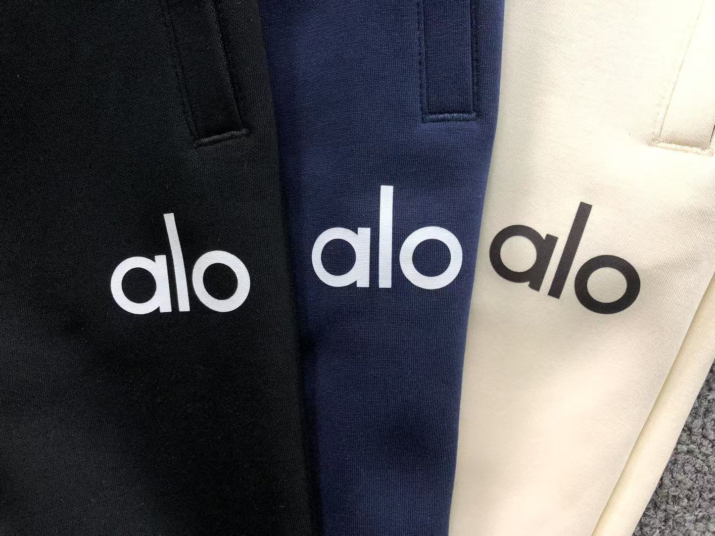 Conjunto Alo Moletom Jogger Clean