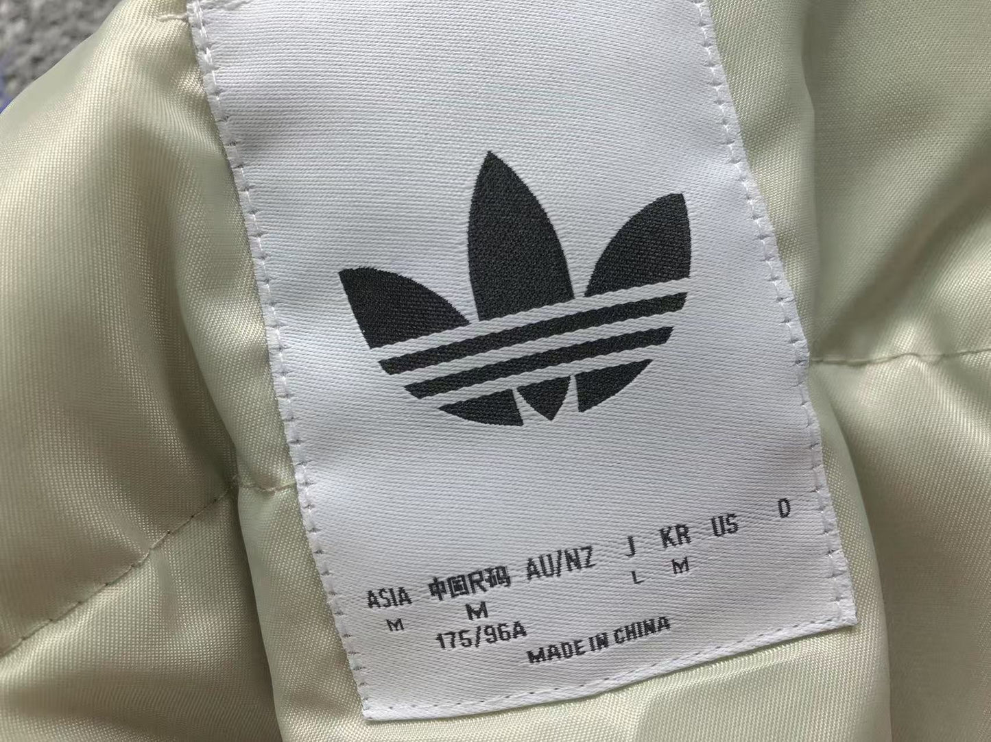 Jaqueta adidas Suede Luxury Track