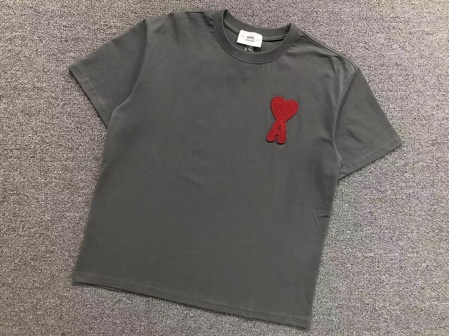 Camiseta AMI Paris Big Heart Patch Classic