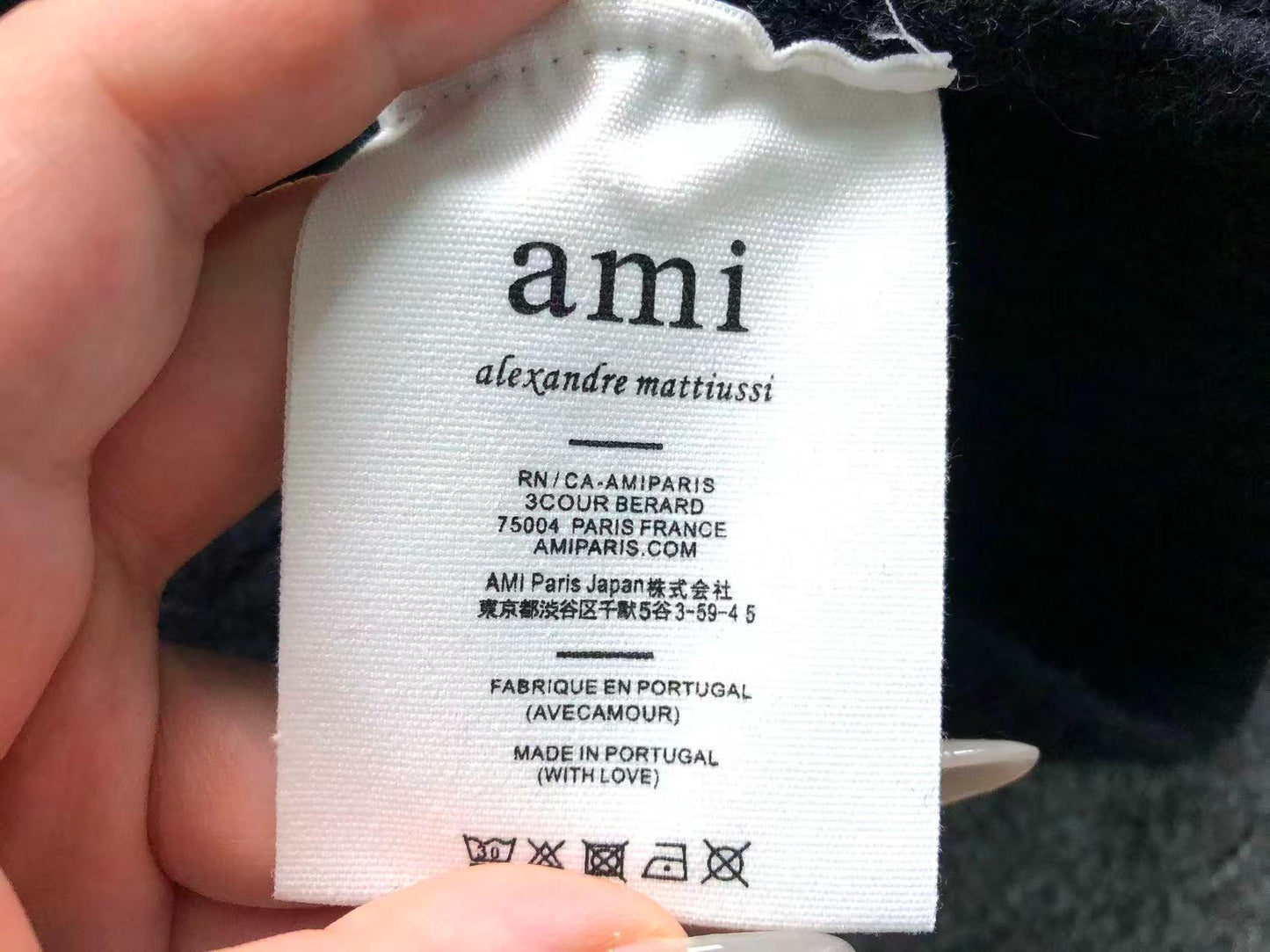 Suéter Polo AMI Paris Coração Dourado