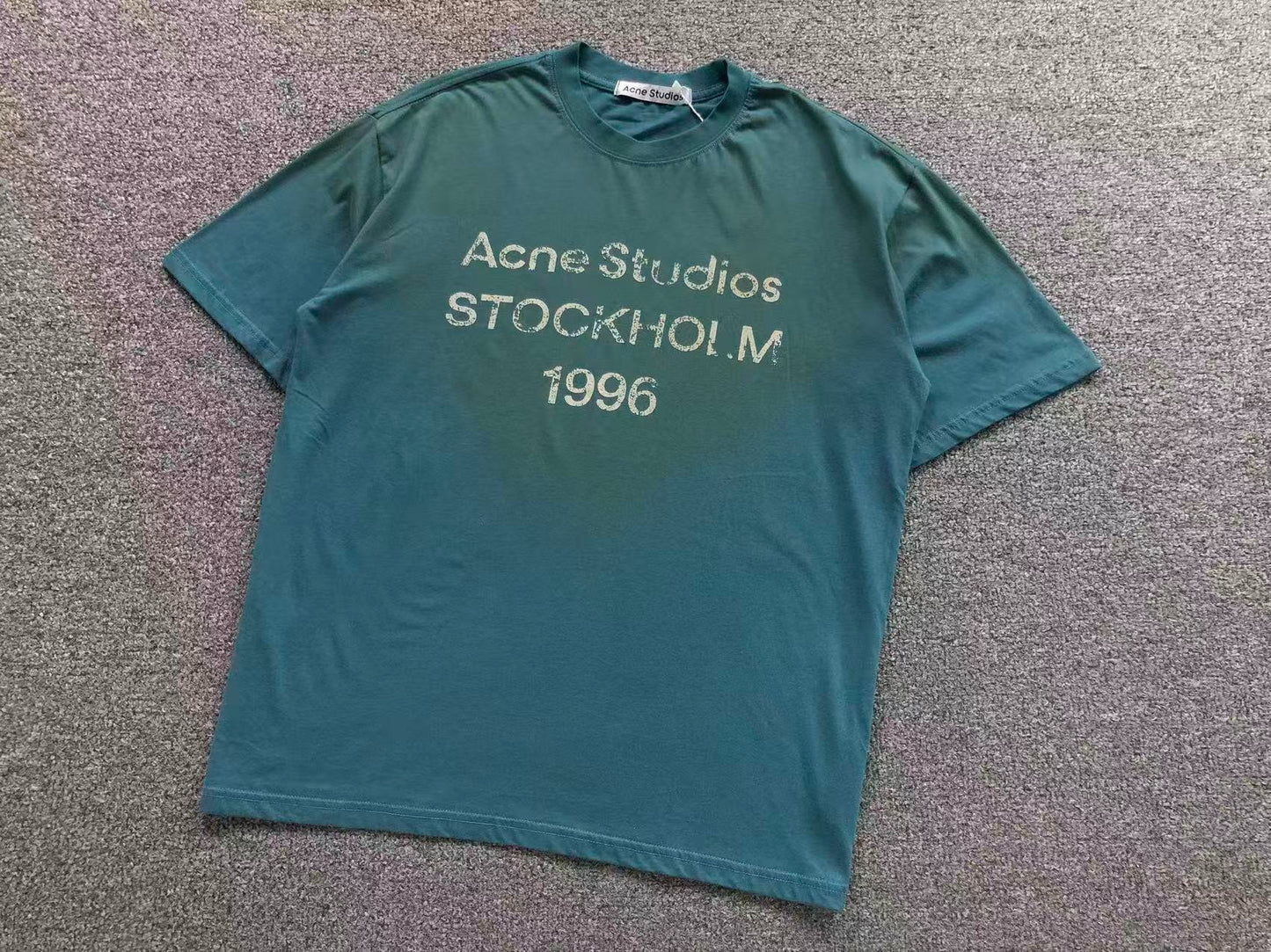 Camiseta Acne Studios Stockholm 1996 Vintage Logo