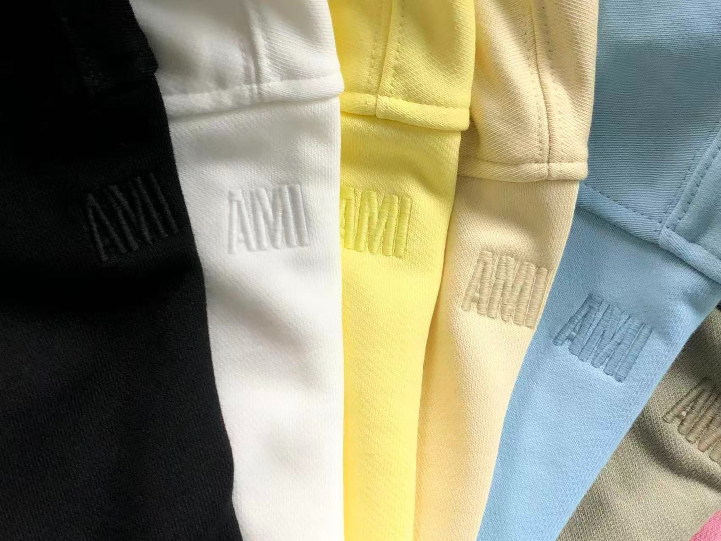 Moletom AMI Paris Ami de Cœur Crewneck