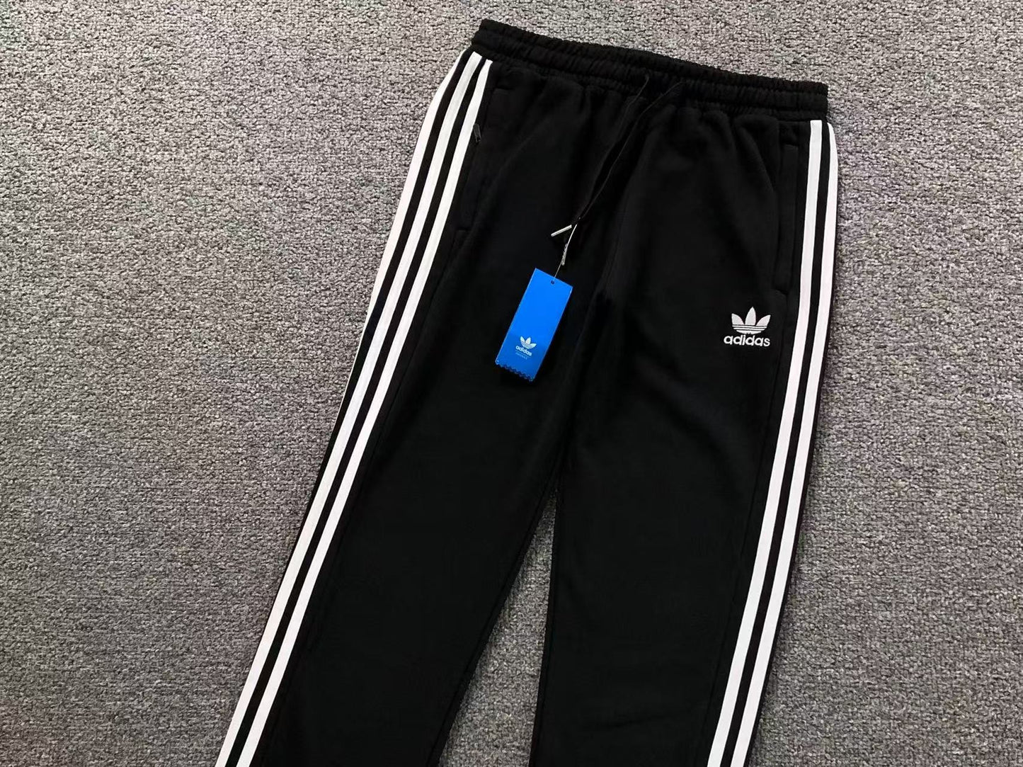 Conjunto Adidas Emerald Core