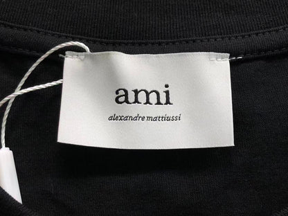 Camiseta AMI Paris Patch Logo Coração