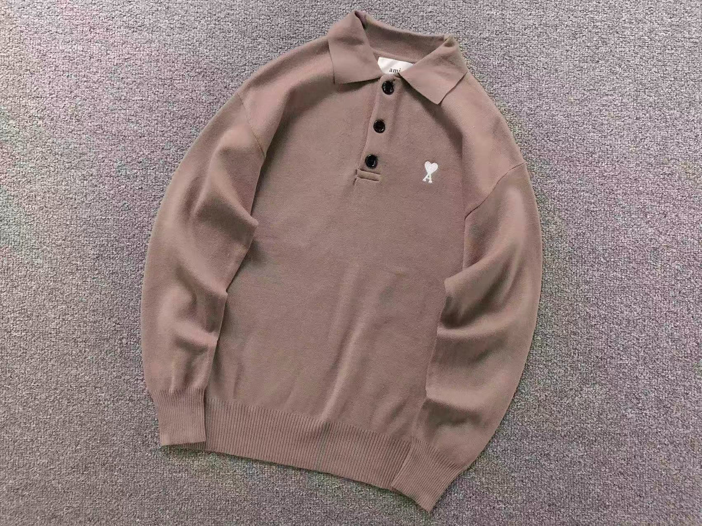 Suéter Polo AMI Paris Coração Minimal