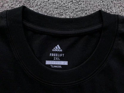 Camiseta Adidas Big Logo Essential