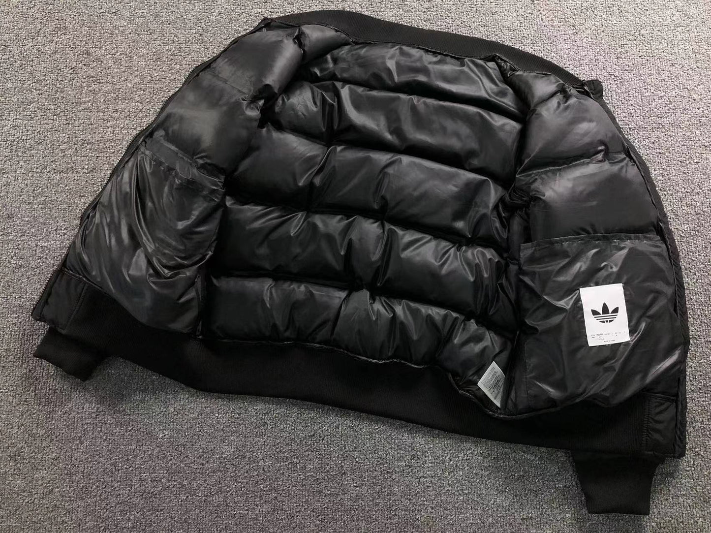 Jaqueta adidas Iconic Puff Jacket