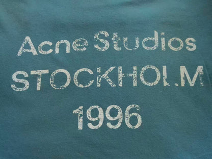 Camiseta Acne Studios Stockholm 1996 Vintage Logo