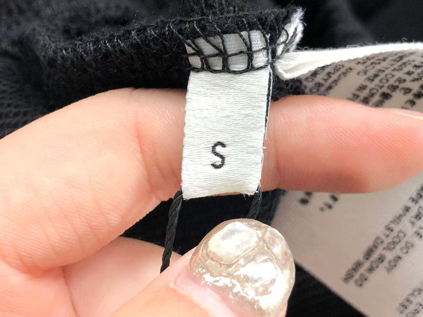 Short AMI Paris Essential Heart Collection