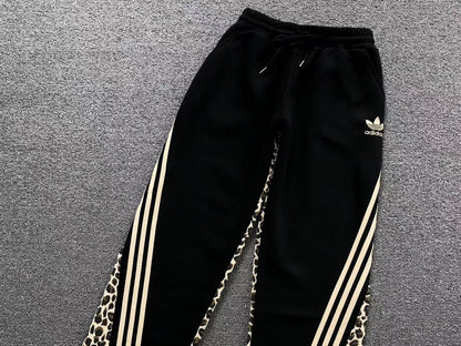 Conjunto Adidas Leopard Luxe