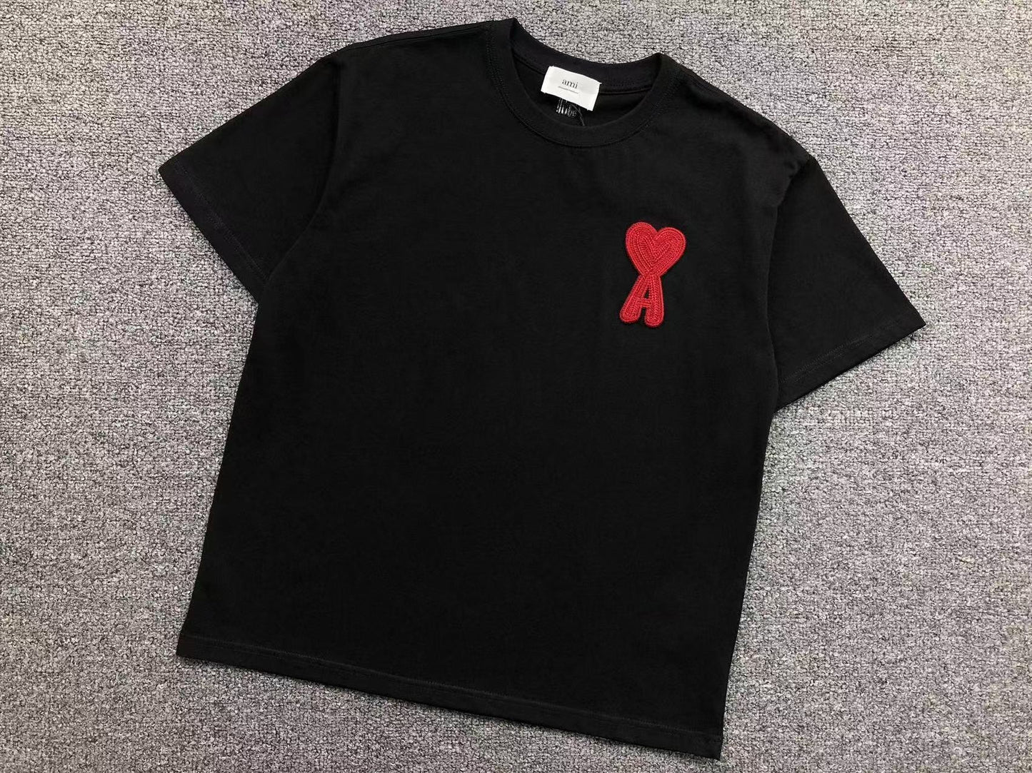 Camiseta AMI Paris Big Heart Patch Classic