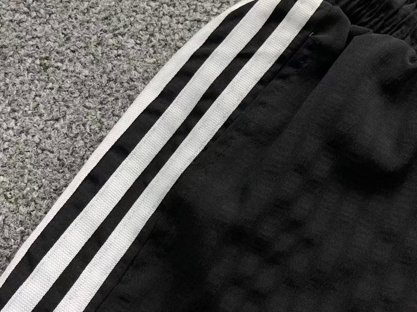 Conjunto Adidas Night Racer