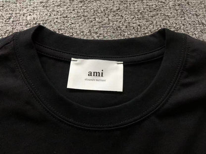 Camiseta AMI Paris Mini Heart Logo Minimal