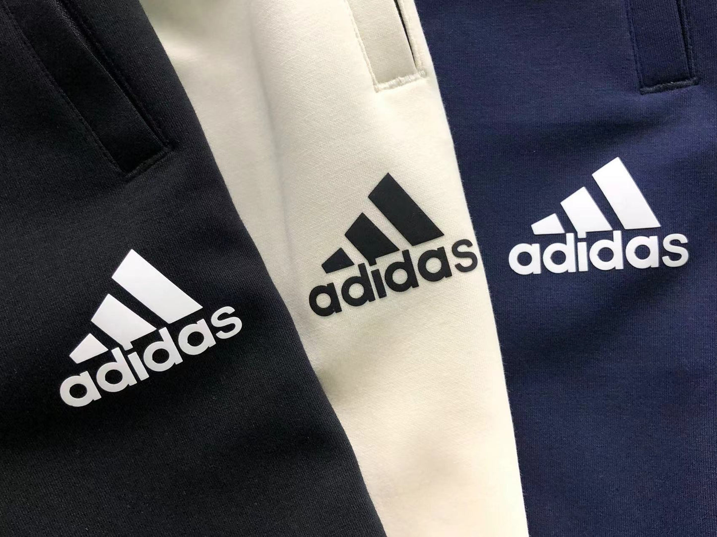 Conjunto Adidas Minimal Essential Hoodie