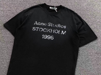 Camiseta Acne Studios Stockholm 1996 Vintage Logo