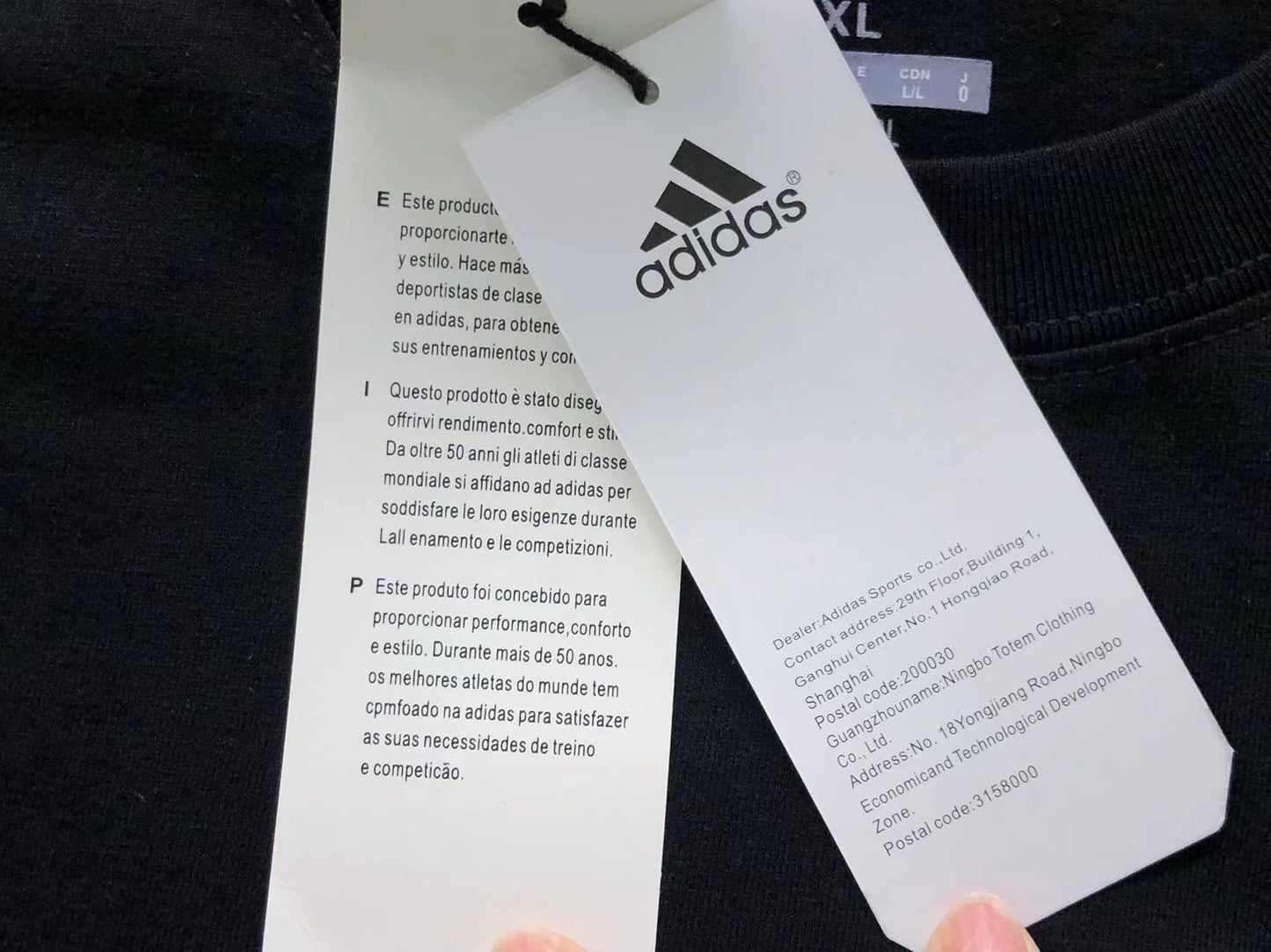 Camiseta Adidas Big Logo Essential