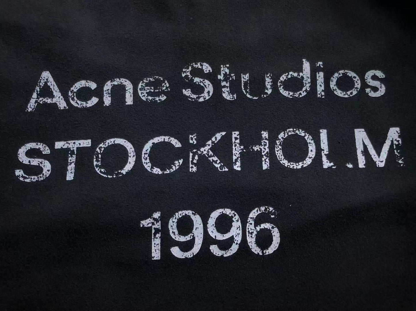 Camiseta Acne Studios Stockholm 1996 Vintage Logo