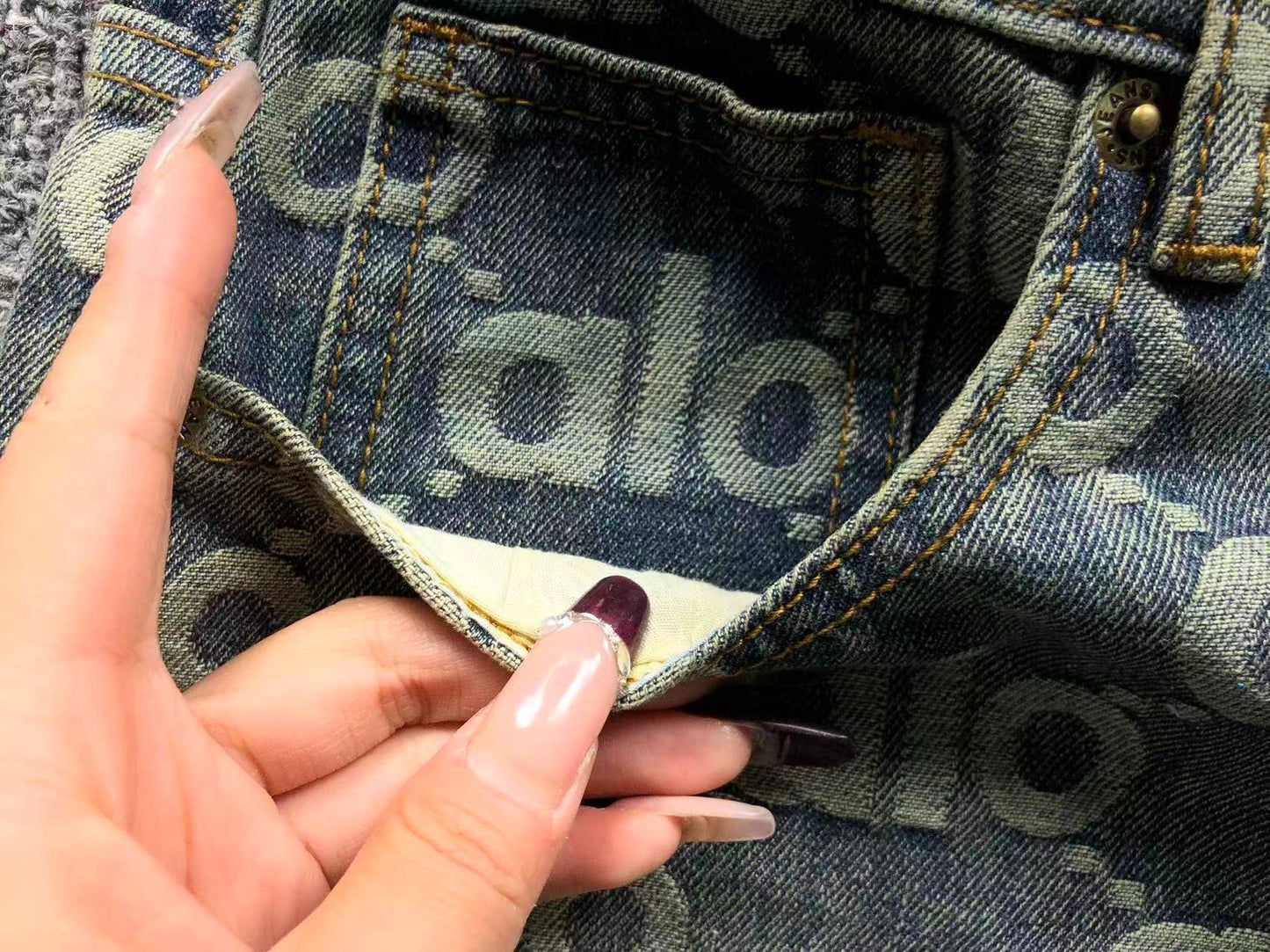 Conjunto Alo Jeans Logo All Over