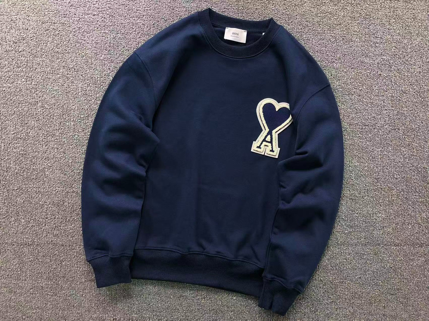 Moletom AMI Paris Ami de Cœur Crewneck Big Heart