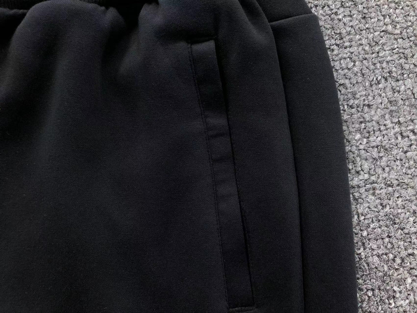 Conjunto Adidas Minimal Essential Hoodie