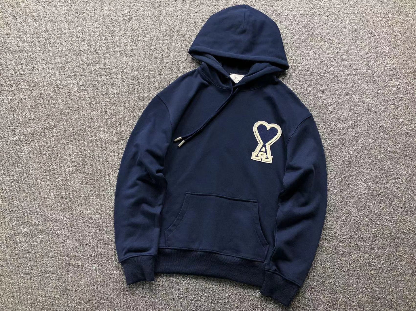 Moletom AMI Paris Ami de Cœur Hoodie Big Heart